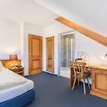 Hotel Garni Noeserlgut