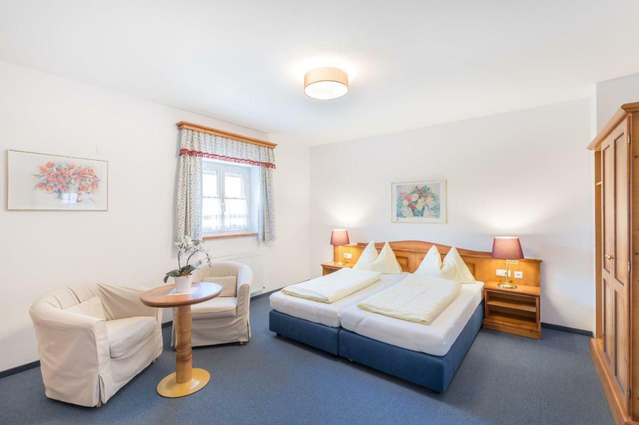 Hotel Garni Nöserlgut 4*